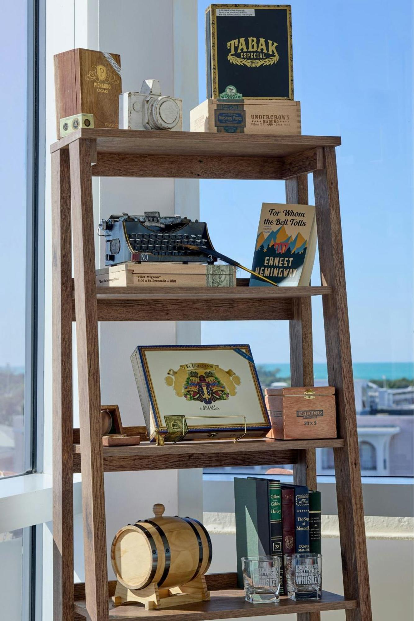 Отель La Concha Key West, Autograph Collection Экстерьер фото